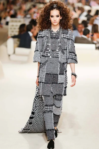 Look 13